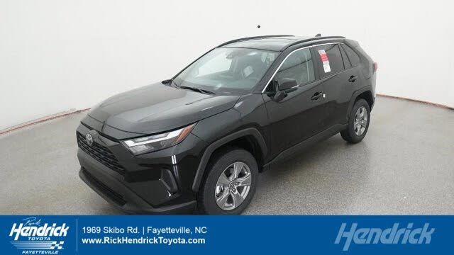 2025 Toyota RAV4 XLE FWD