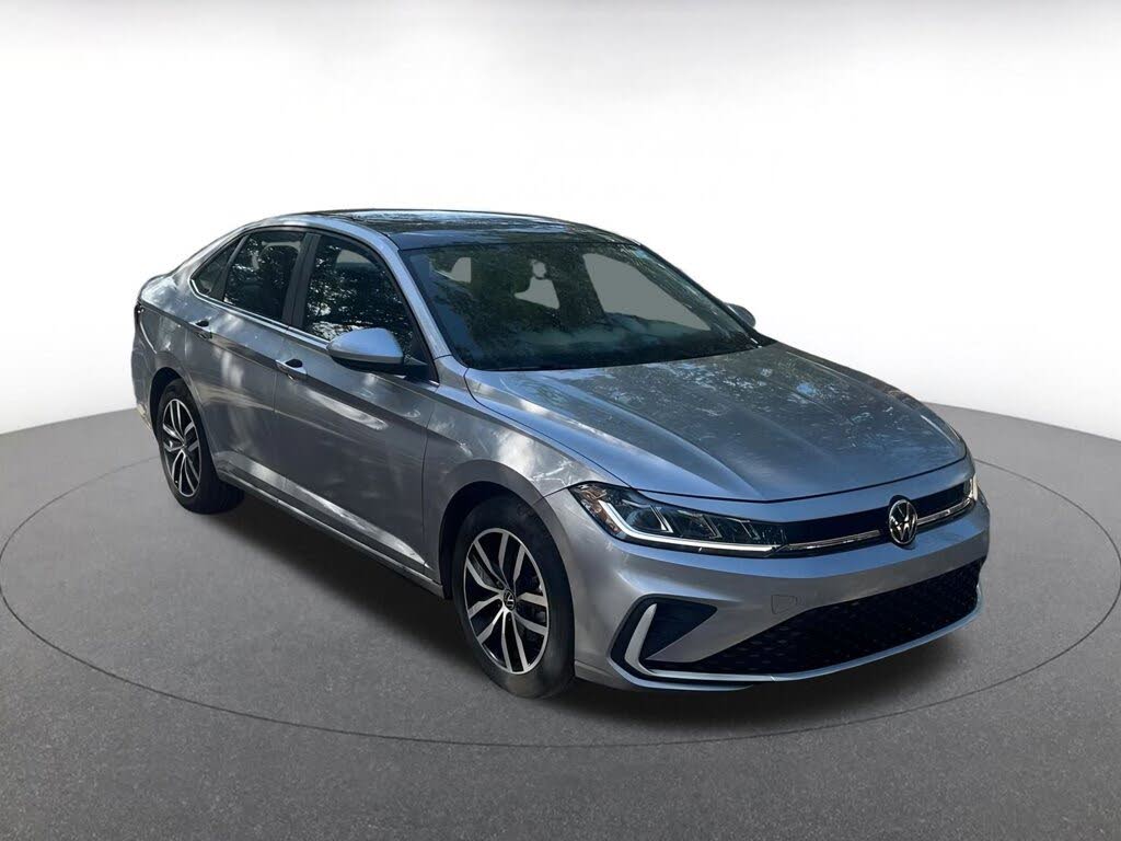 2025 Volkswagen Jetta SE FWD