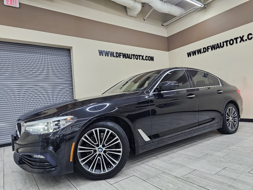 2018 BMW 5 Series 530i Sedan RWD