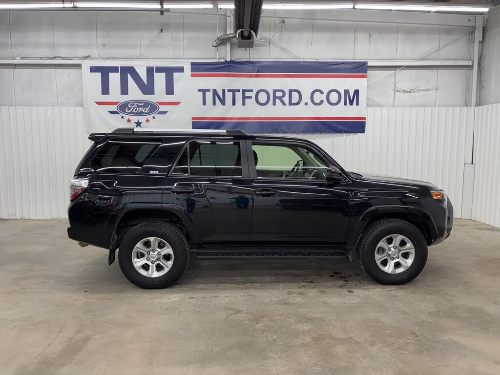 2024 Toyota 4Runner SR5 4WD