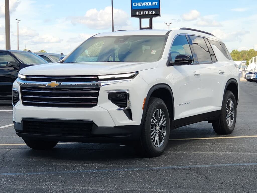 2026 Chevrolet Traverse LT FWD