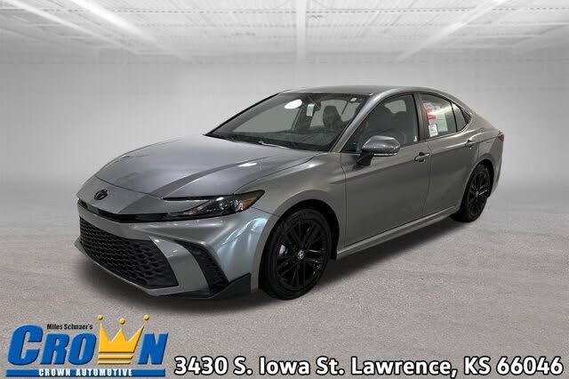 2026 Toyota Camry SE FWD