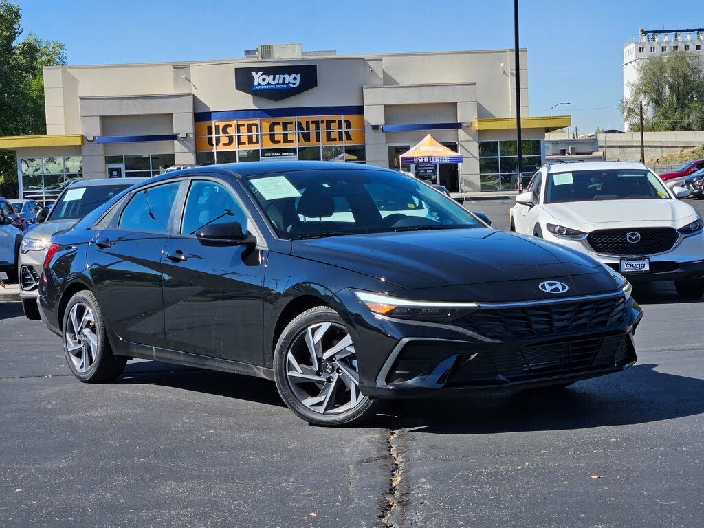 2025 Hyundai Elantra SEL Sport FWD