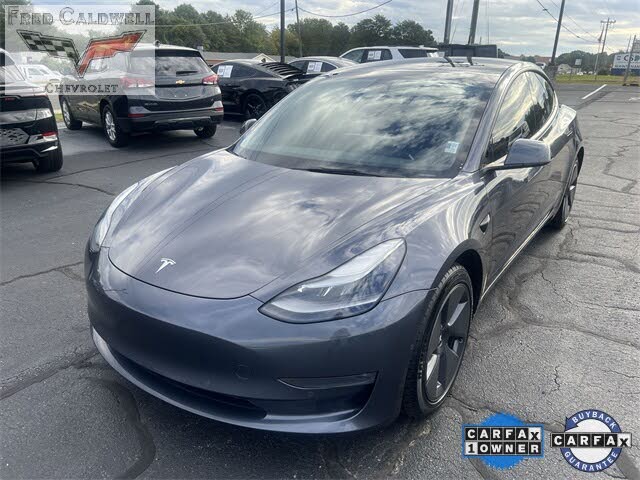 2022 Tesla Model 3 Long Range AWD