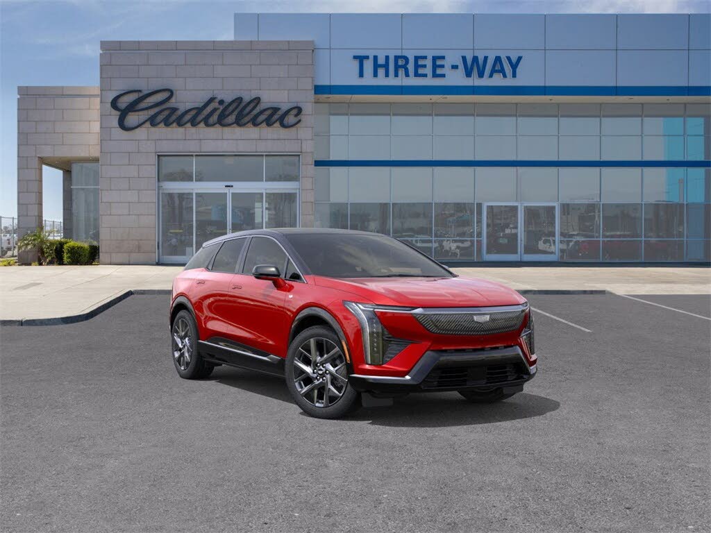 2025 Cadillac OPTIQ Luxury 1 AWD