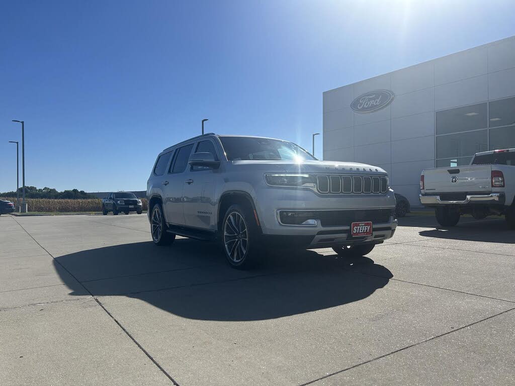 2022 Jeep Wagoneer Series II 4WD