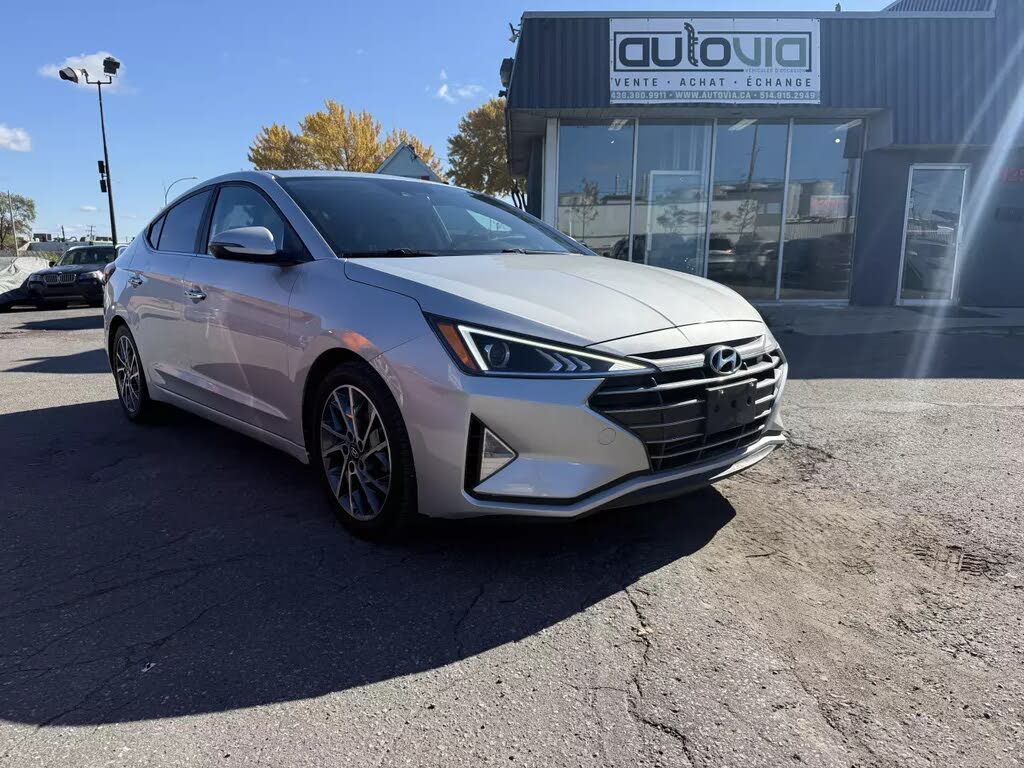 2019 Hyundai Elantra Luxury FWD