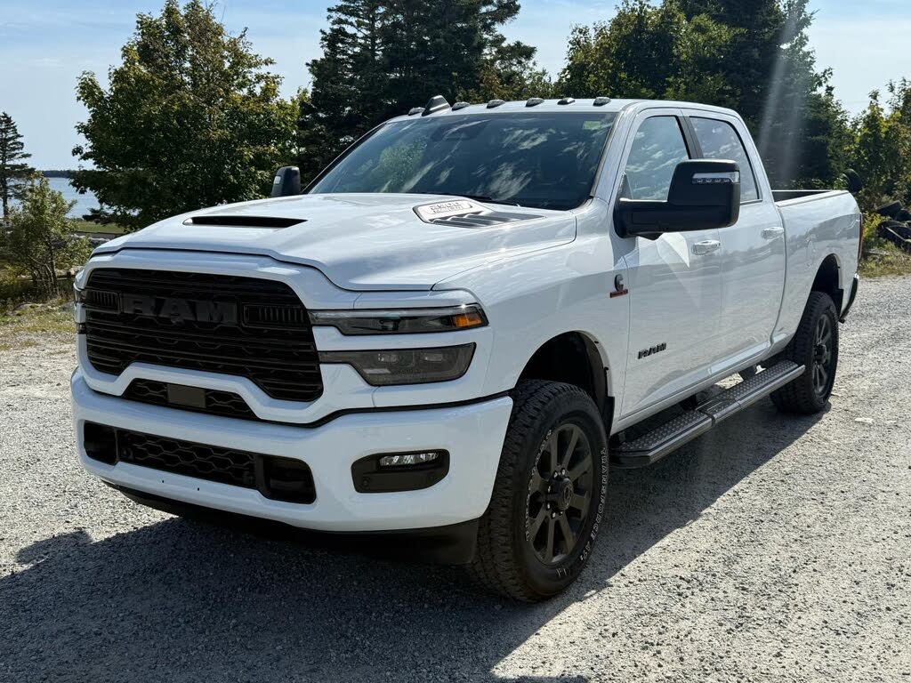 RAM 2500 Laramie Crew Cab 4WD 2026