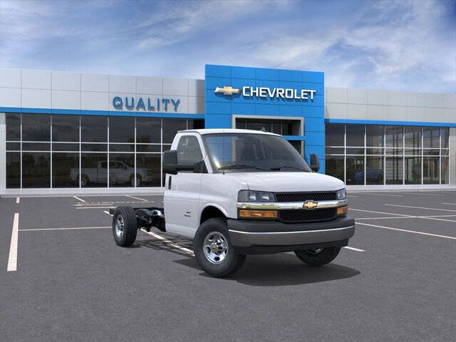2025 Chevrolet Express Chassis 3500 Cutaway 139