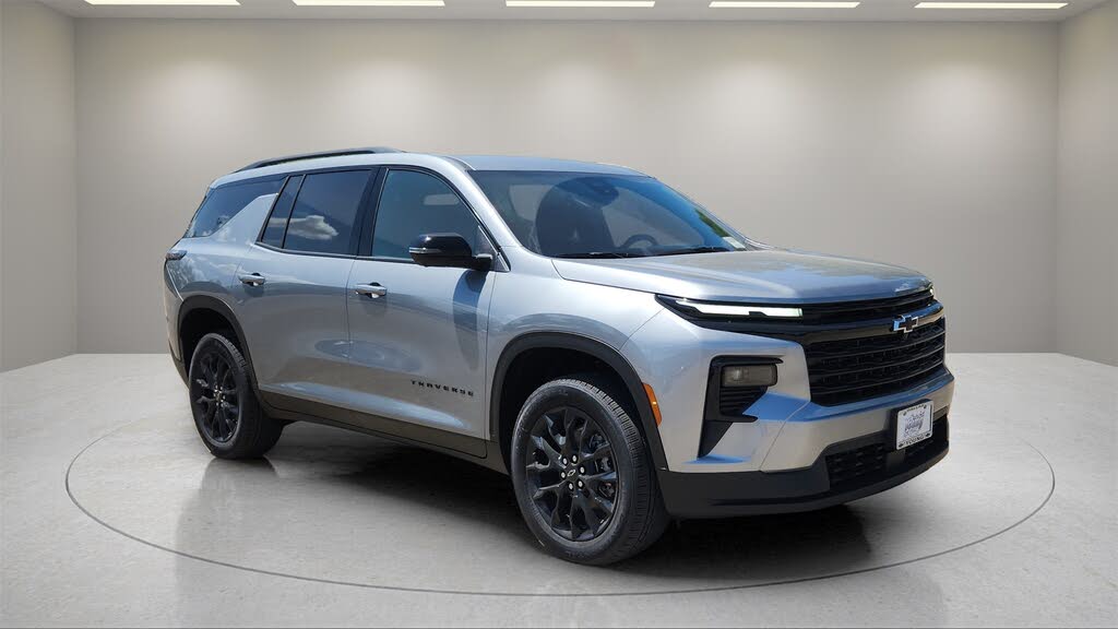 2026 Chevrolet Traverse LT FWD