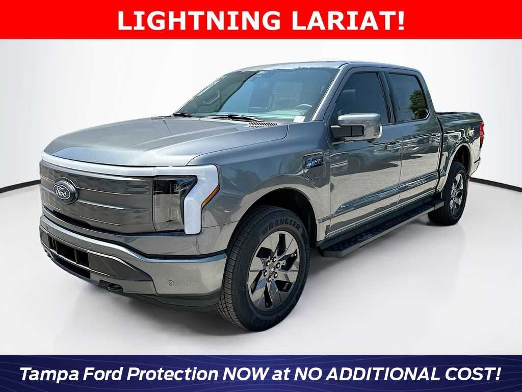 2025 Ford F-150 Lightning Lariat SuperCrew AWD