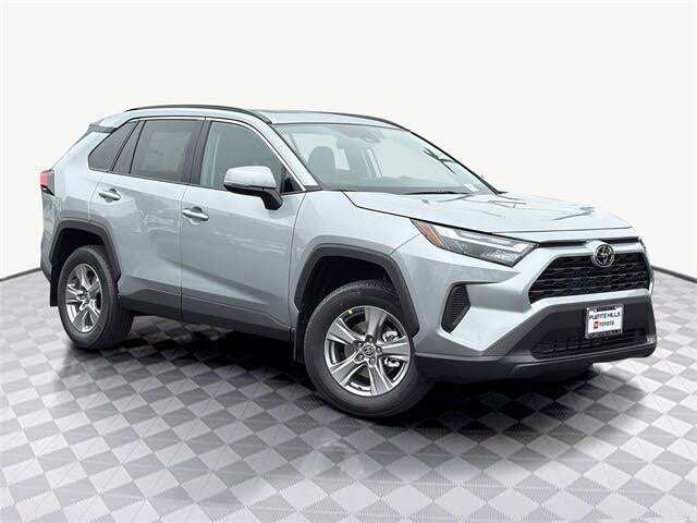2025 Toyota RAV4 XLE FWD