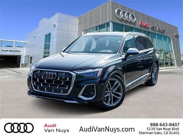 2025 Audi SQ7 4.0T quattro Premium Plus