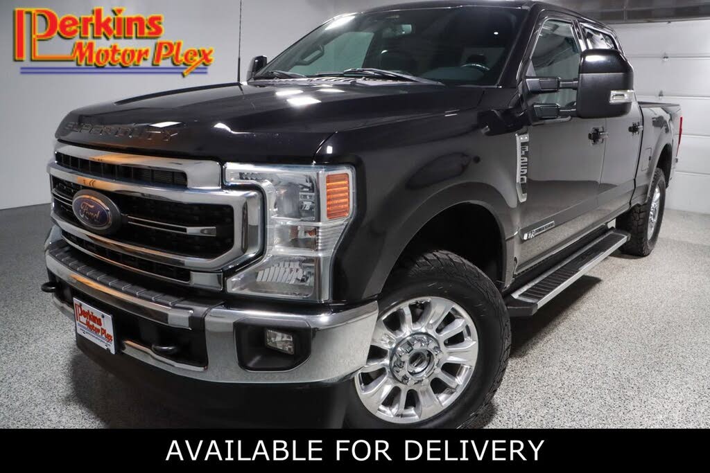 2022 Ford F-250 Super Duty Lariat Crew Cab 4WD