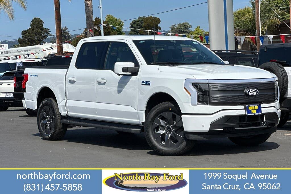 2025 Ford F-150 Lightning Lariat SuperCrew AWD