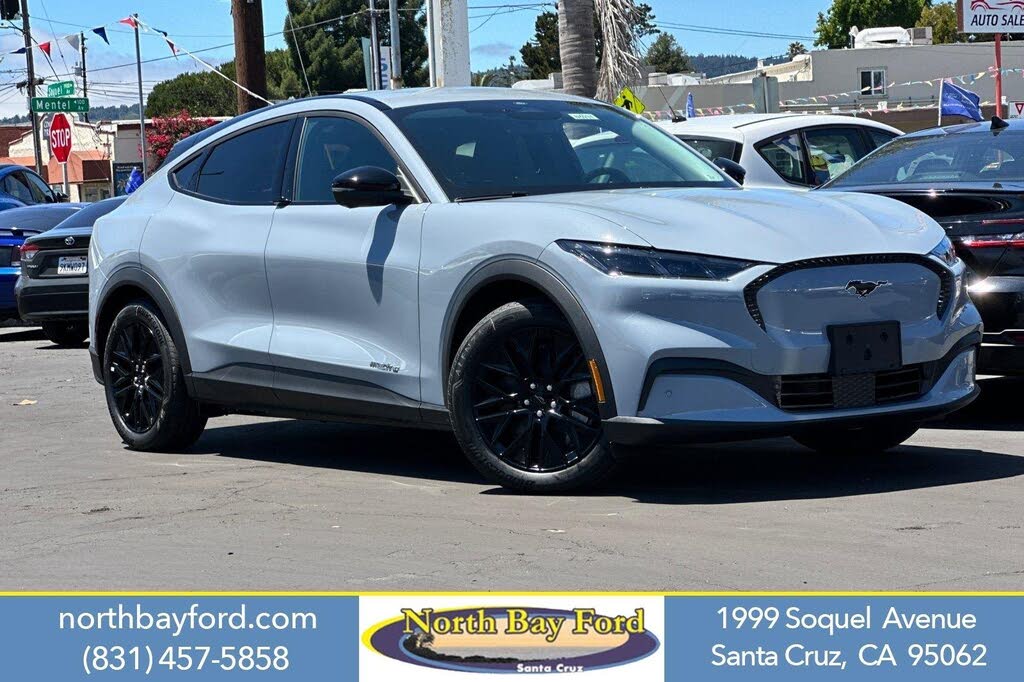 2025 Ford Mustang Mach-E Select RWD