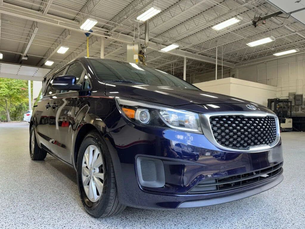 2018 Kia Sedona LX