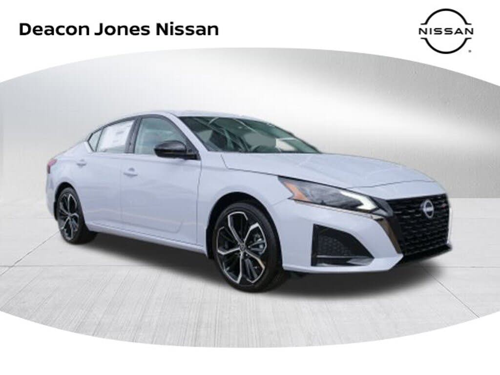 2025 Nissan Altima 2.5 SR FWD