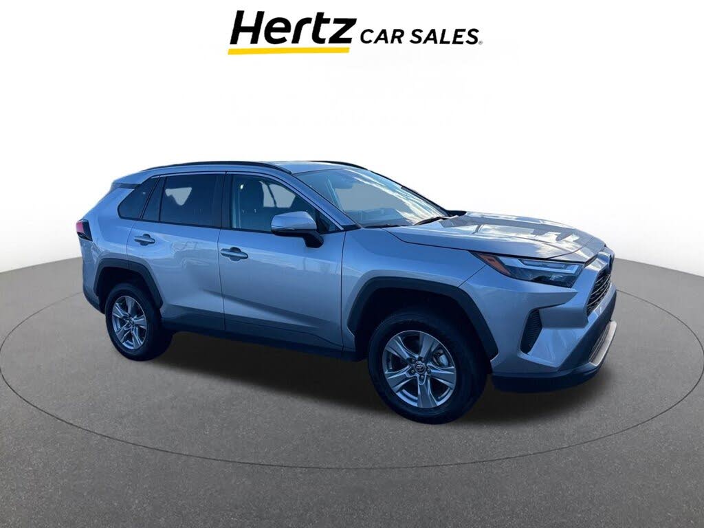 2025 Toyota RAV4 XLE FWD