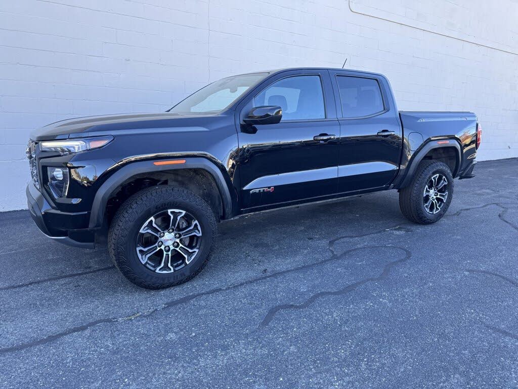 2024 GMC Canyon AT4 Crew Cab 4WD