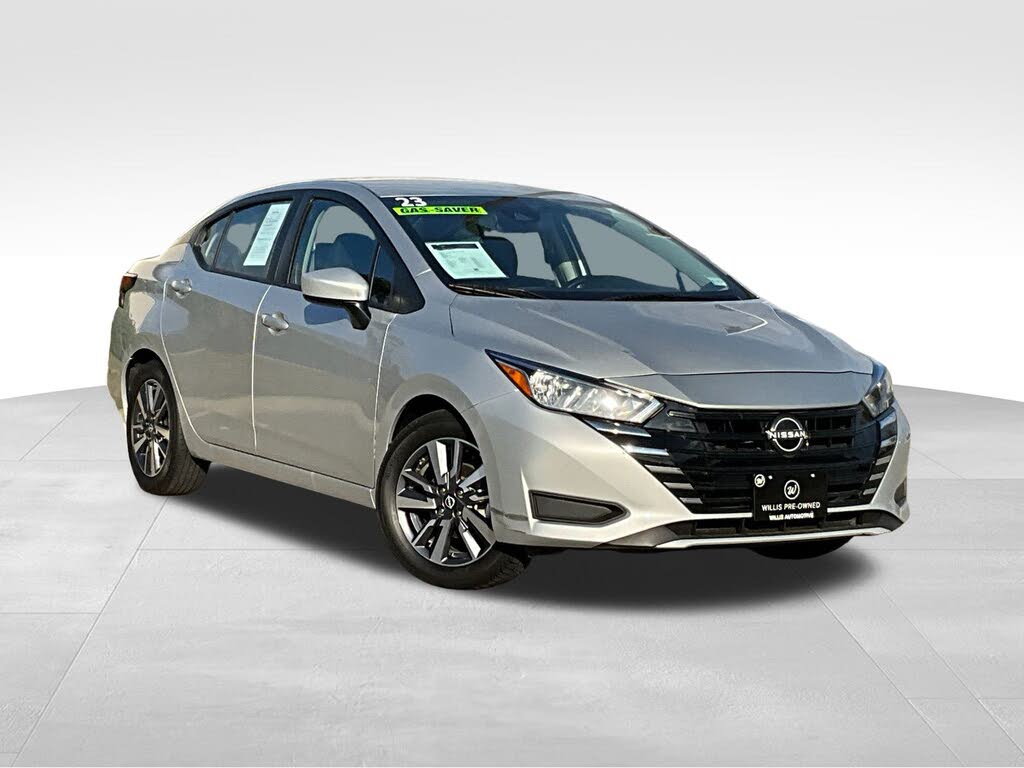 2023 Nissan Versa SV FWD