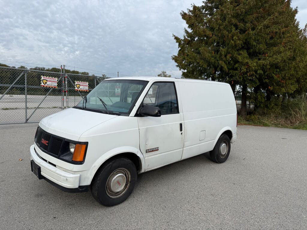 1988 GMC Safari Cargo 3 Dr Base