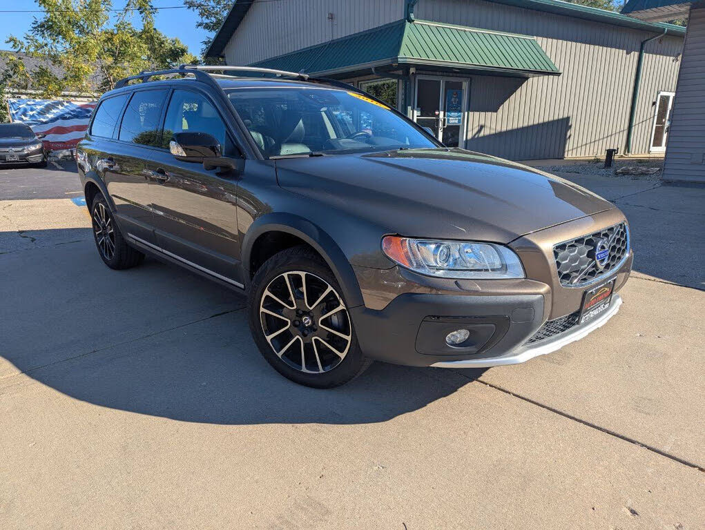 2016 Volvo XC70 T5 Classic Platinum AWD
