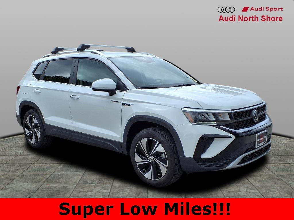 2024 Volkswagen Taos SE 4Motion