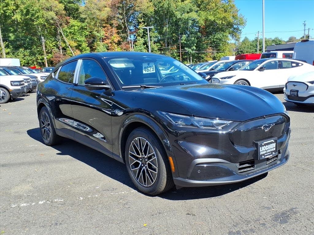 2025 Ford Mustang Mach-E Premium AWD