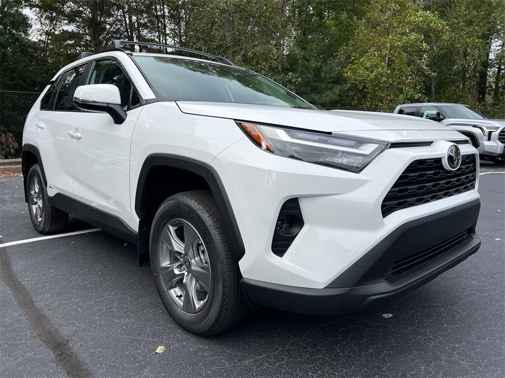 2025 Toyota RAV4 Hybrid XLE AWD