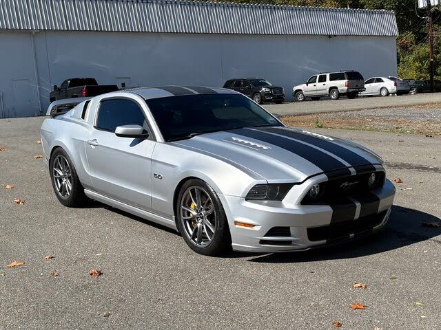 2014 Ford Mustang GT Premium Coupe RWD