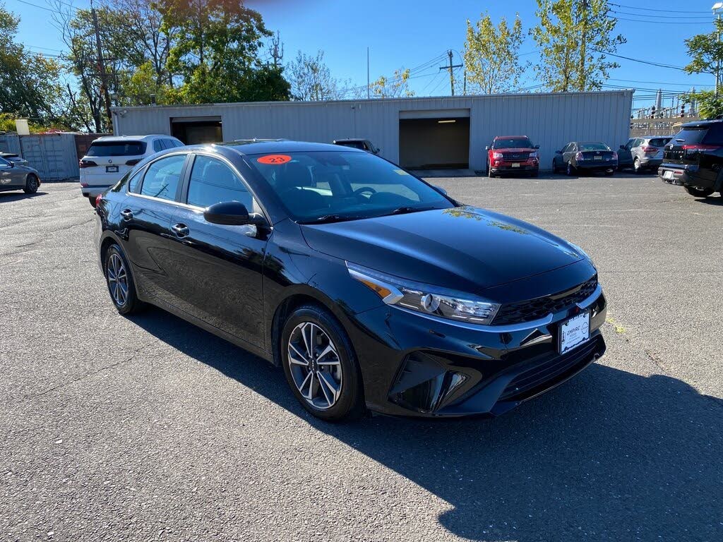 2023 Kia Forte LXS FWD