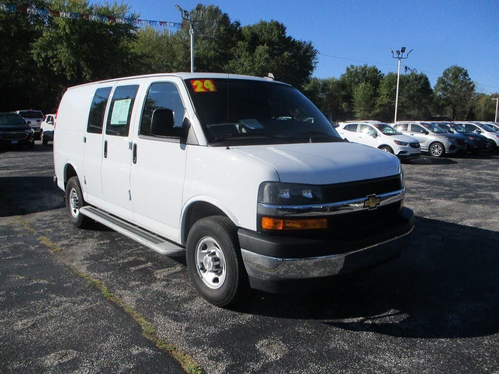 2024 Chevrolet Express Cargo 2500 RWD
