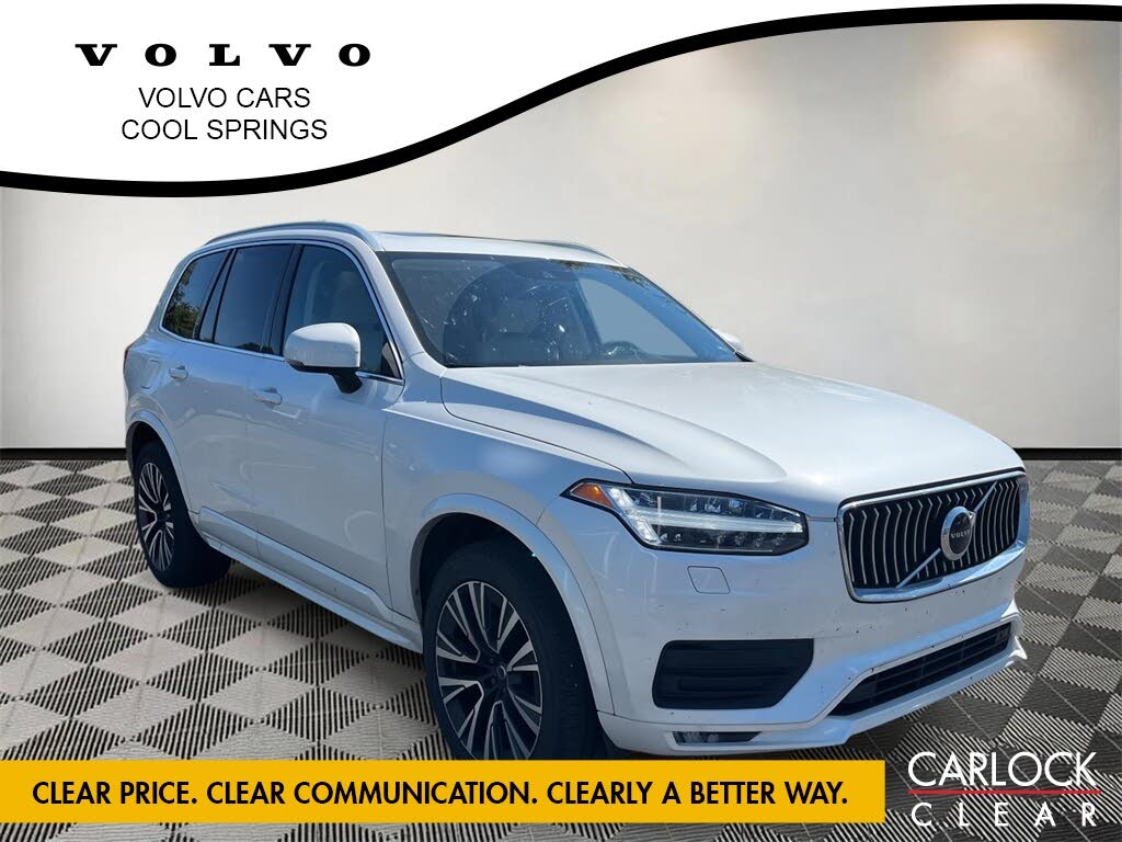 2022 Volvo XC90 T6 Momentum 7-Passenger AWD
