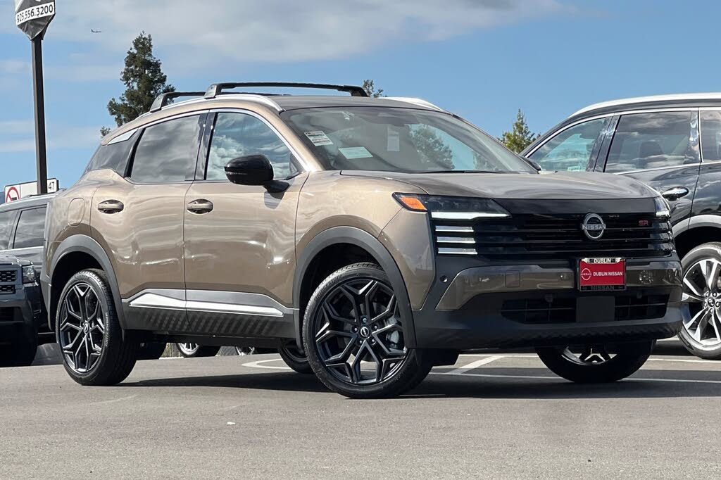 2026 Nissan Kicks SR FWD