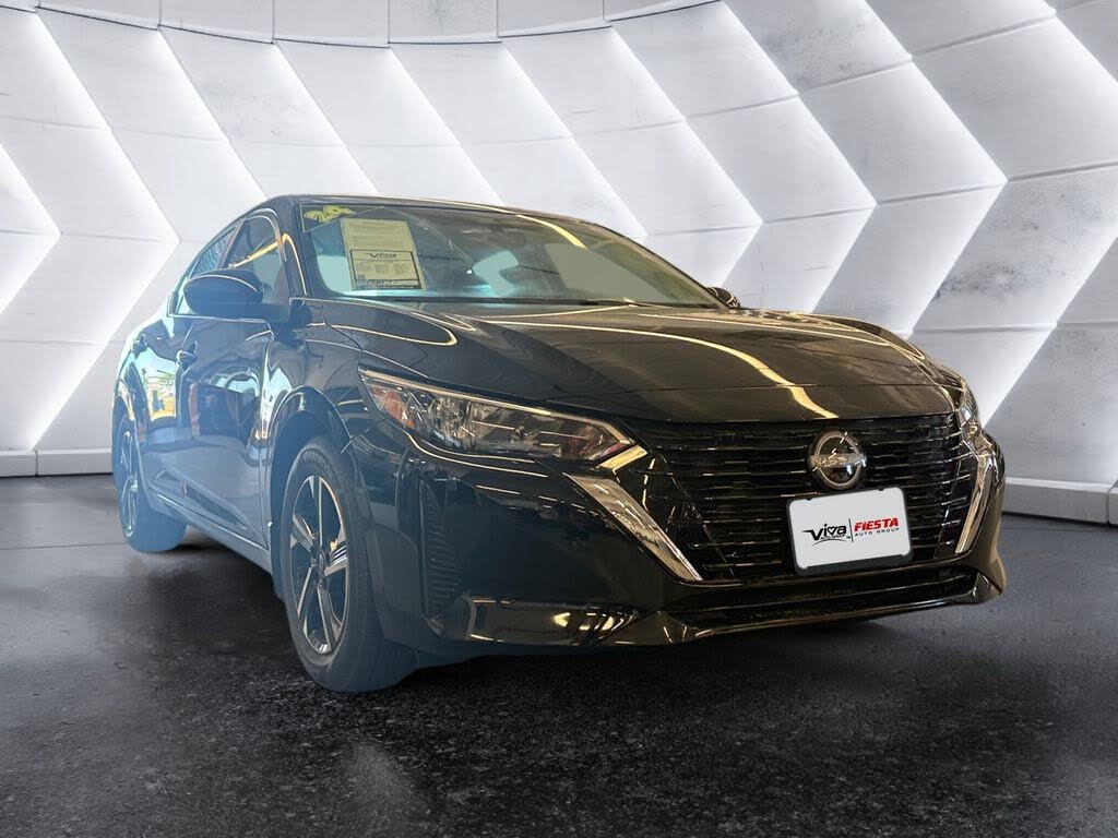 2024 Nissan Sentra SV FWD
