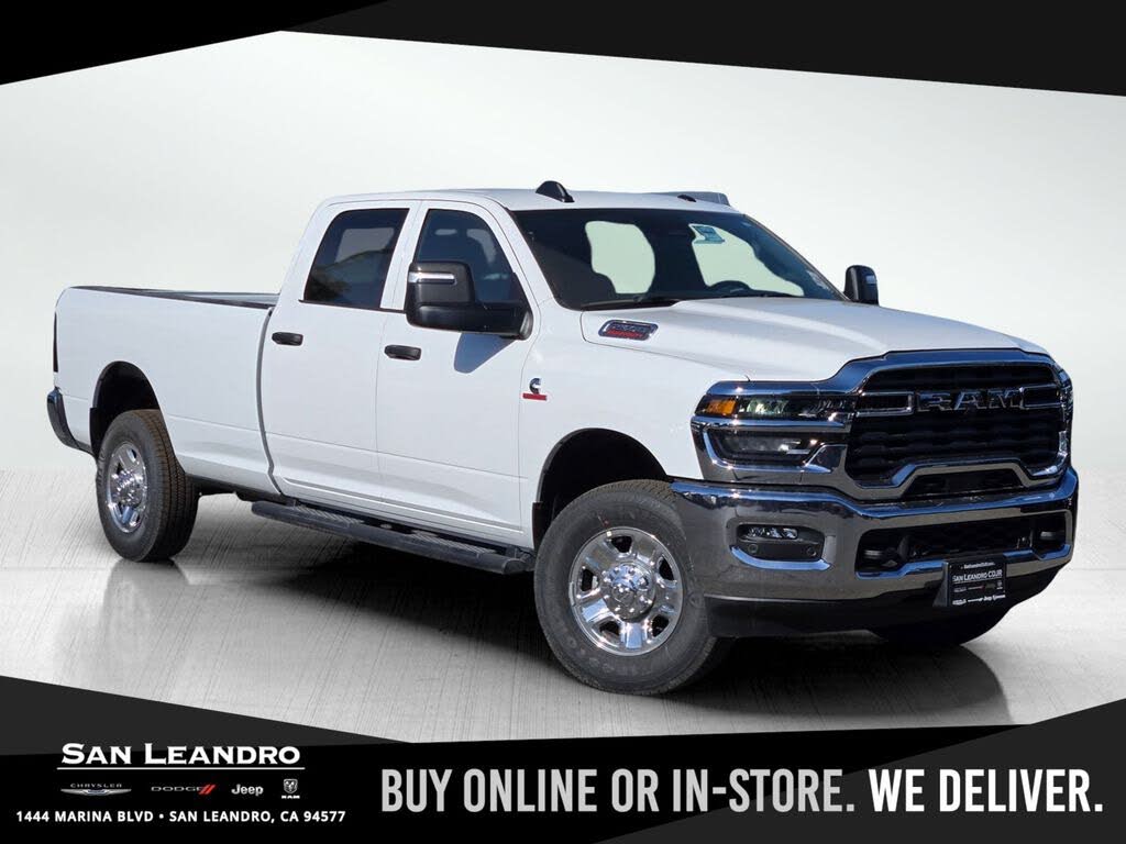 2025 RAM 2500 Tradesman Crew Cab LB 4WD