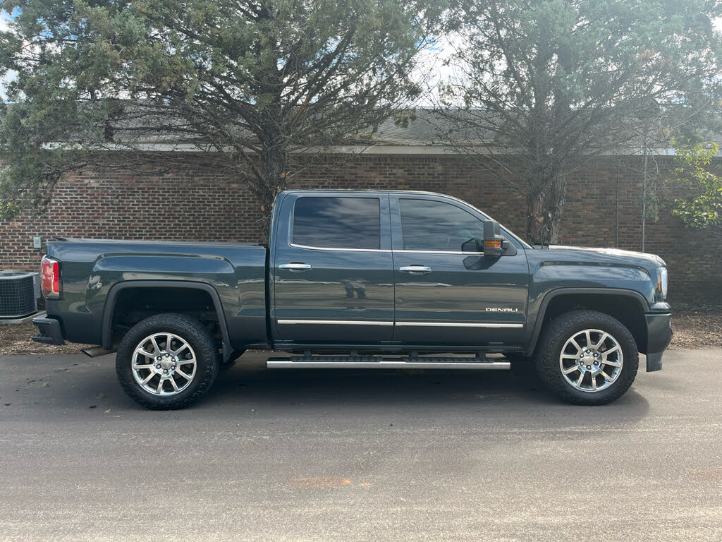 2018 GMC Sierra 1500 Denali Crew Cab 4WD