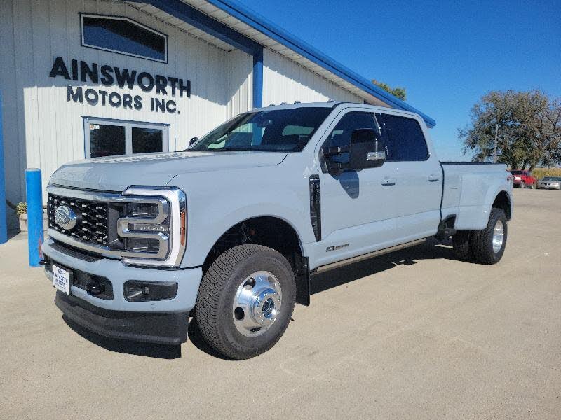 2026 Ford F-350 Super Duty Platinum Crew Cab LB DRW 4WD