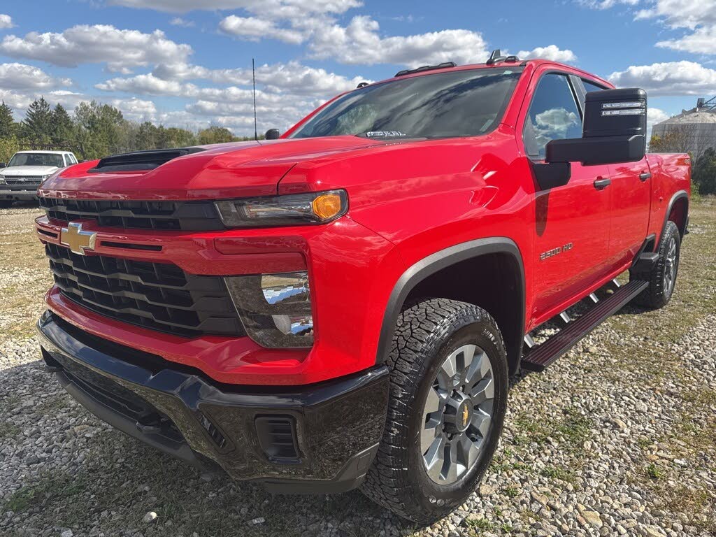2024 Chevrolet Silverado 2500HD Custom Crew Cab 4WD