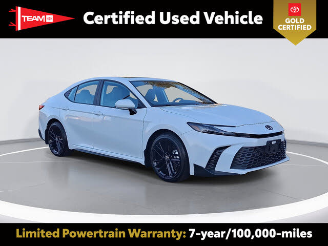 2025 Toyota Camry SE FWD