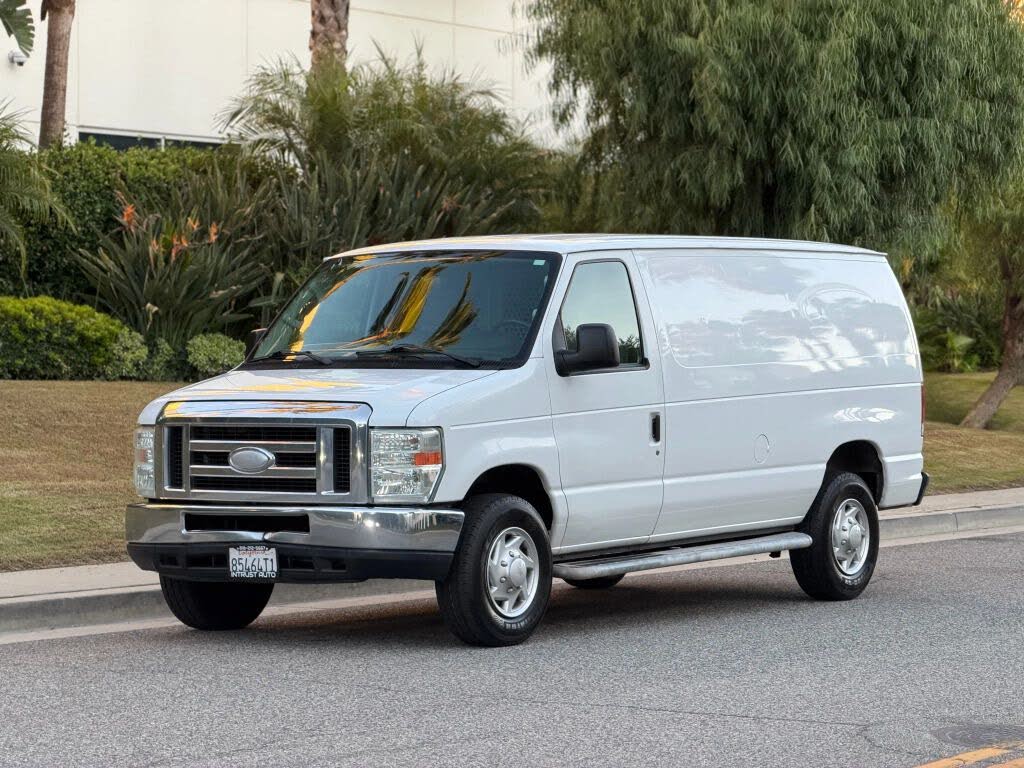2014 Ford E-Series E-250 Cargo Van