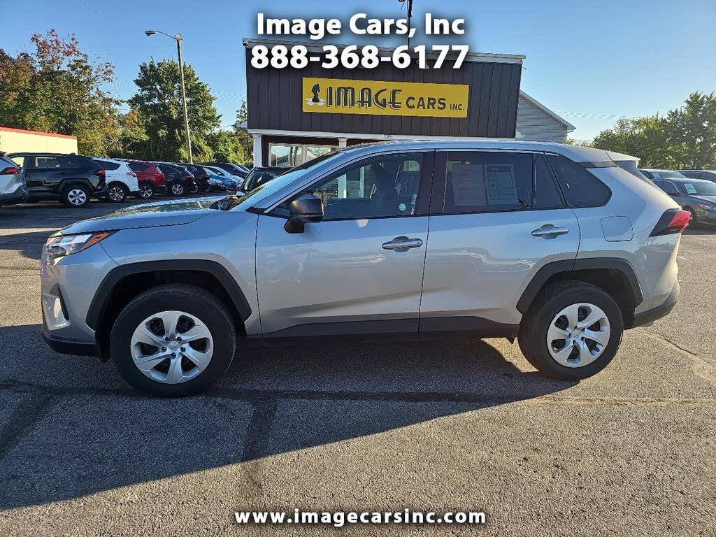 2024 Toyota RAV4 LE AWD