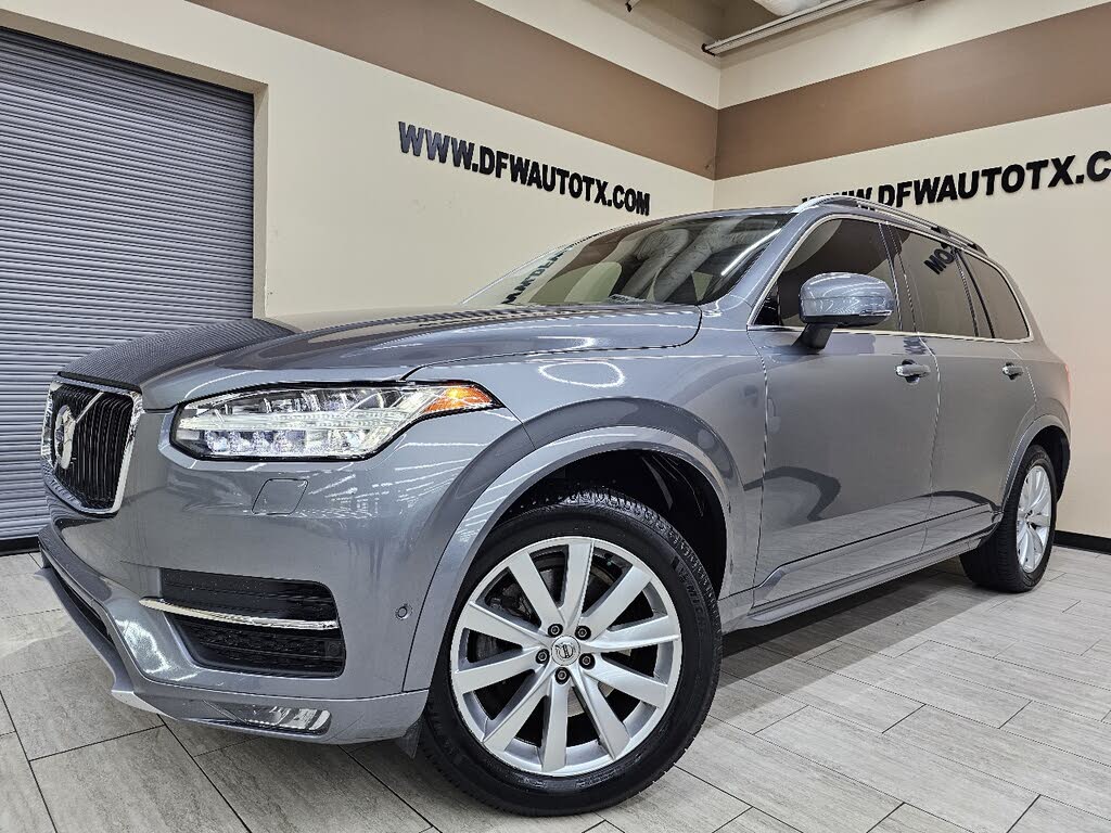 2016 Volvo XC90 T6 Momentum AWD