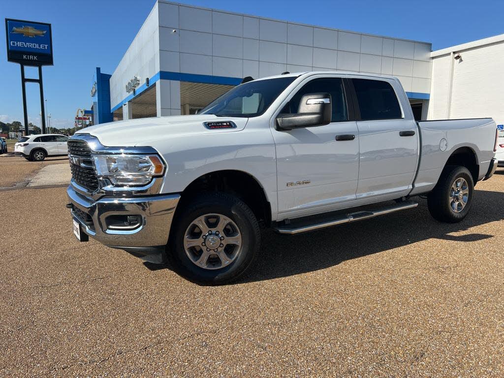 2024 RAM 2500 Big Horn Crew Cab 4WD