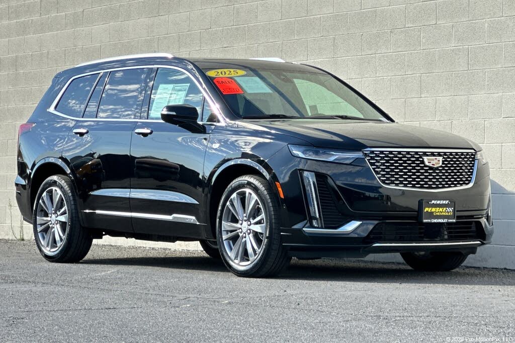 2025 Cadillac XT6 Premium Luxury FWD
