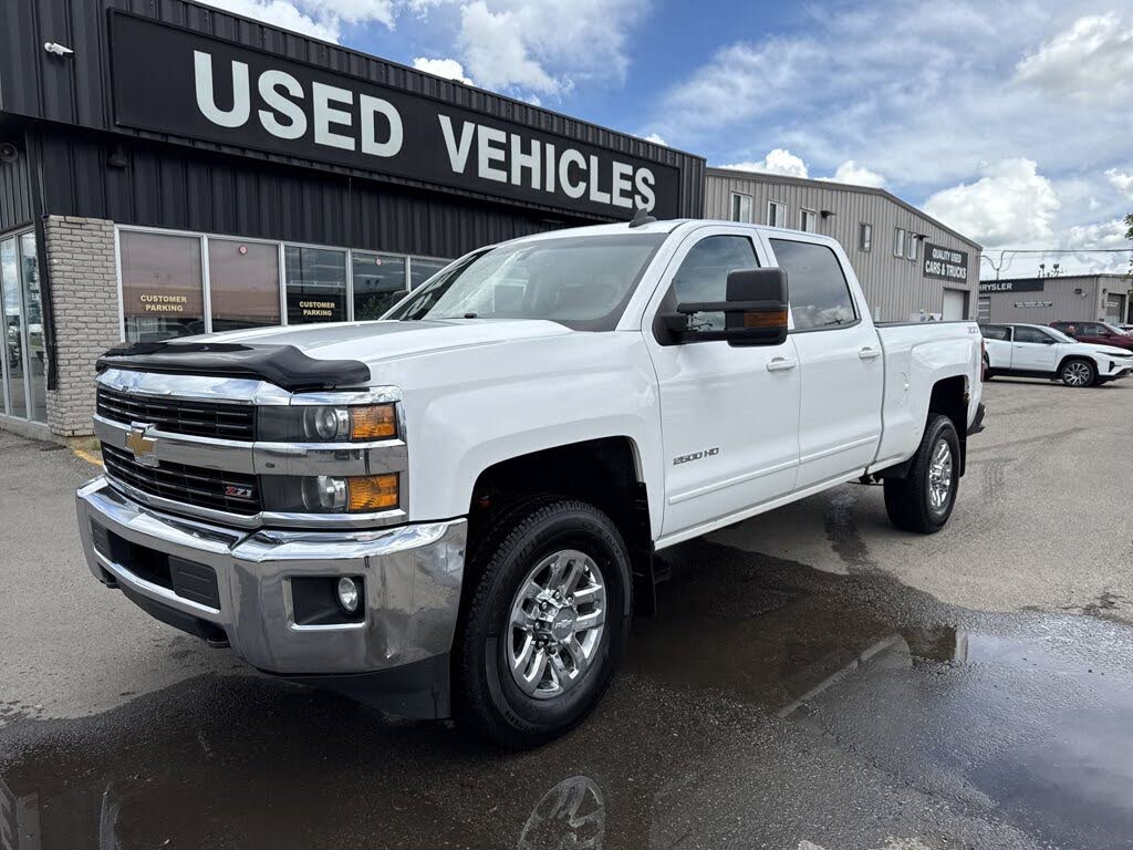 2015 Chevrolet Silverado 2500HD LT Crew Cab 4WD