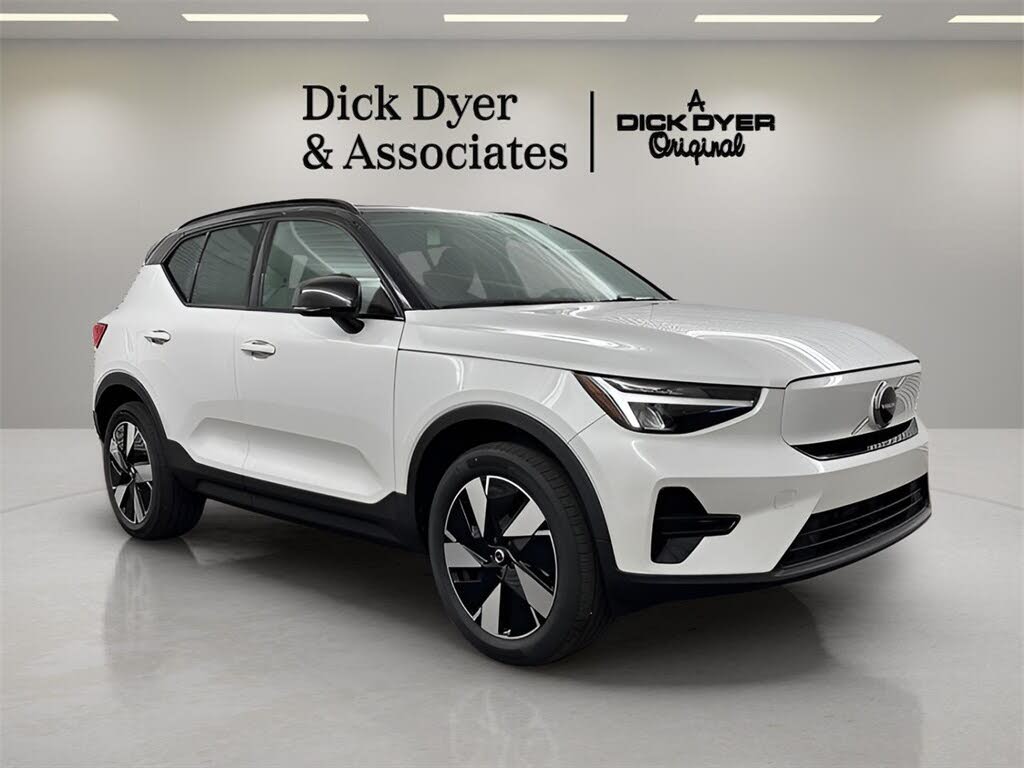 2024 Volvo XC40 Recharge Core RWD