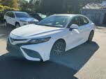 Toyota Camry SE Nightshade FWD