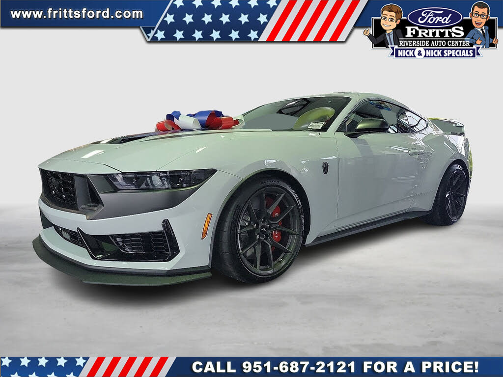 2025 Ford Mustang Dark Horse Fastback RWD